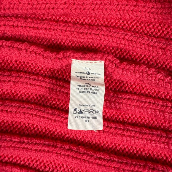 Lululemon Blissed Out Toque Hat Pink Boom Juice Merino Wool Soft - Picture 4 of 5